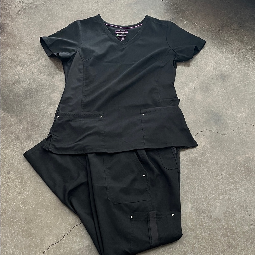 Black Medical Scrub Set - V-Neck Top & Cargo Pants